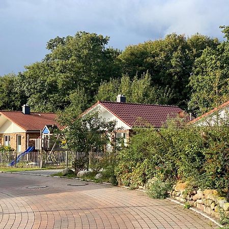 Feriendorf Suedstrand Haus 35 بيلزيرهاكين المظهر الخارجي الصورة